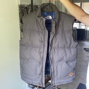 Men’s North Face Vest